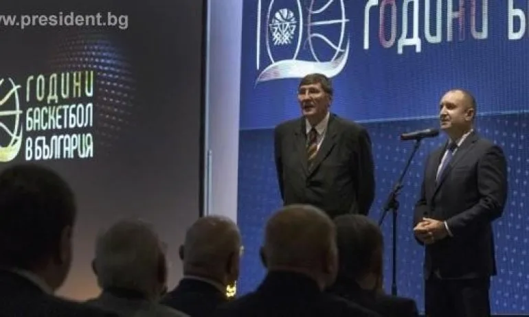 Радев яхва спортните празници, Кралев праща заместници - Tribune.bg