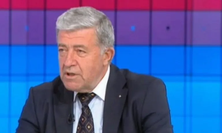 Проф. Начев: От 6 ноември трябва да има мобилен пункт за тестване за COVID-19 пред всяка болница - Tribune.bg