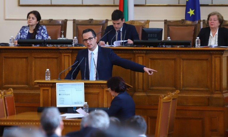 Парламентът отхвърли предлаганите от Възраждане за 0% ДДС за стоки от първа необходимост - Tribune.bg