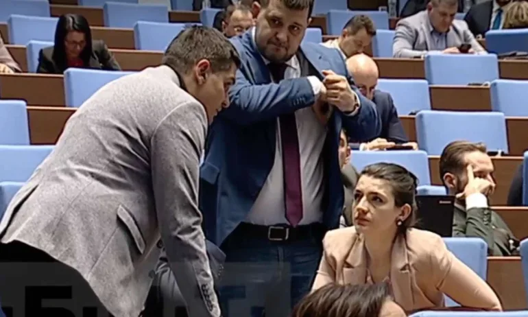 Лена Бориславова връща Радостин Василев в ПП? - Tribune.bg