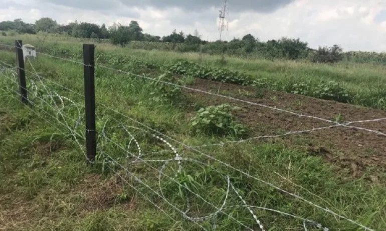 81 км от телената ограда с Румъния са готови - Tribune.bg