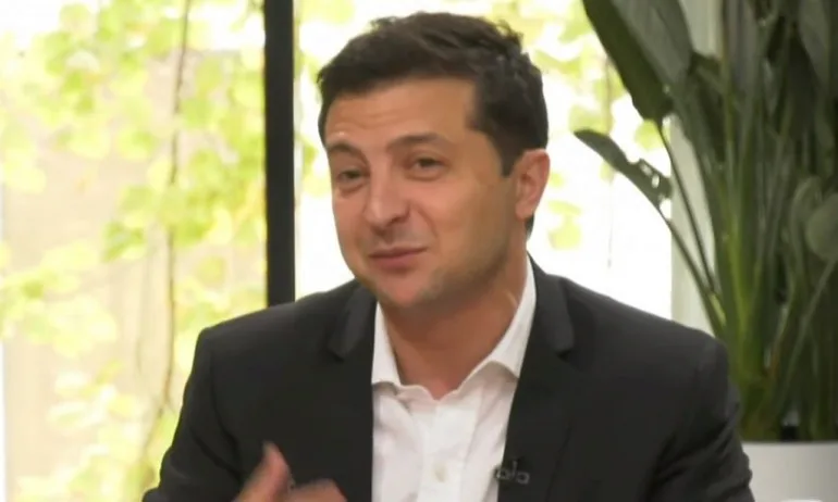 Нов световен рекорд: Зеленски говори в 14-часова пресконференция - Tribune.bg