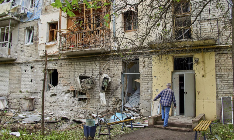 Експлозии в Киев, засегнат е жилищен квартал (ВИДЕО) - Tribune.bg