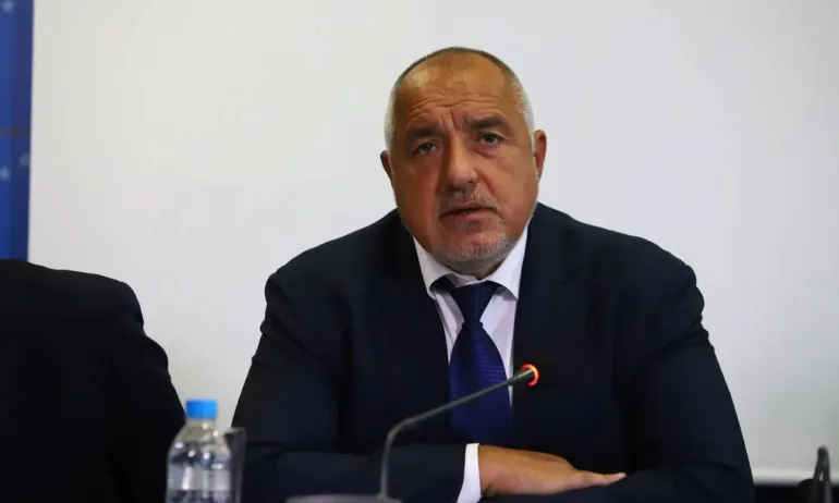 Журналист: Борисов направи силен ход, жълтопаветната общност да кажат дали са за Радев/Путин - Tribune.bg