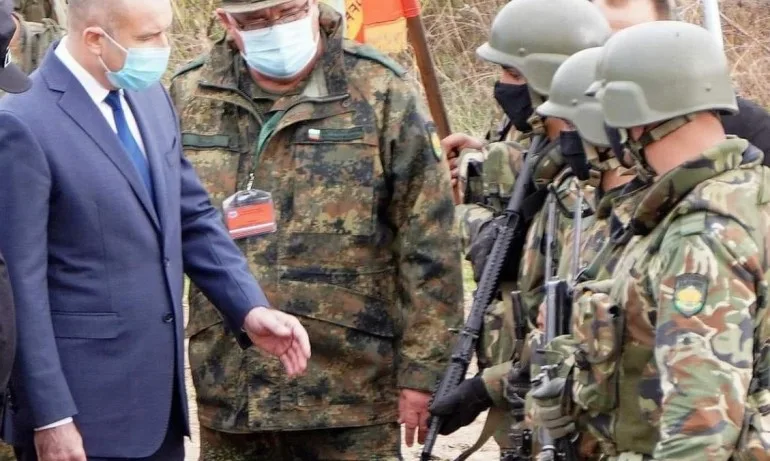 След мобилизацията на Корен за кефа на Радев: 3 дни не пускат хора със симптоми да си направят тестове - Tribune.bg