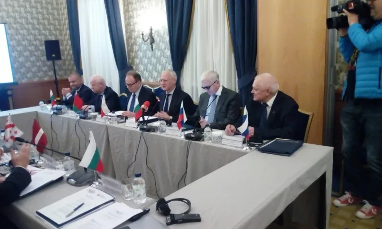 АИКБ предлага задължителна матура по математика - Tribune.bg