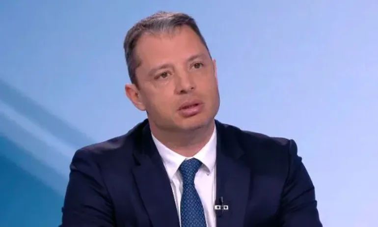 Делян Добрев: Не сме сигурни, че Кирил Петков е бил премиер, щом баща му ходи в Турция да договаря газ - Tribune.bg