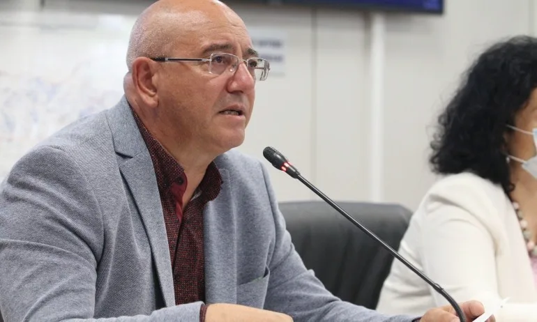 Емил Димитров: Загубихме 1, 2 млрд. лева частна инвестиция за завод за горене на отпадъци - Tribune.bg