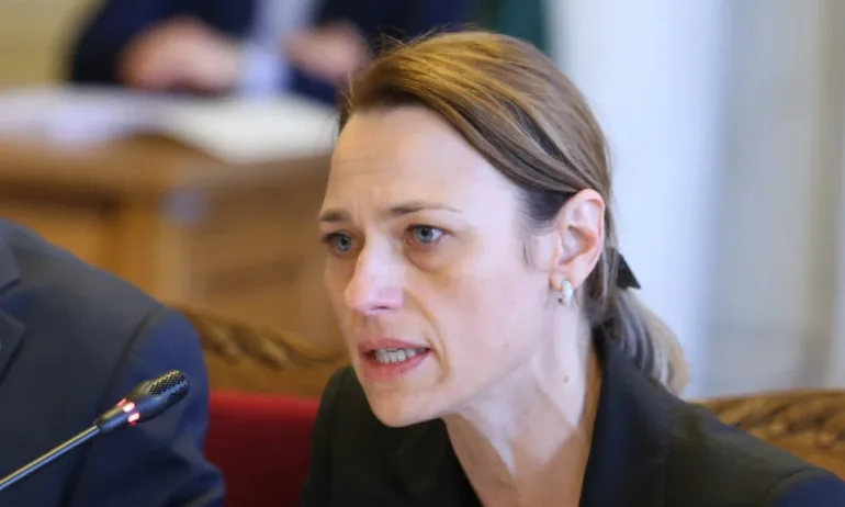 Ива Митева и Каримански обявяват нова партия утре - Tribune.bg