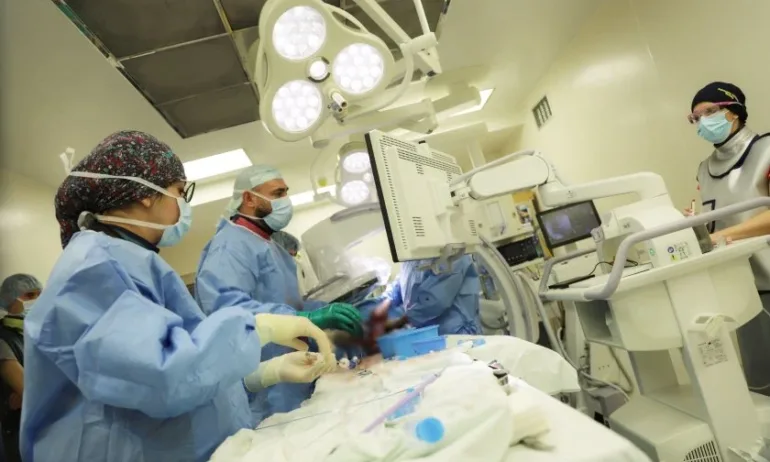 Във ВМА направиха уникална за България съдова операция - Tribune.bg