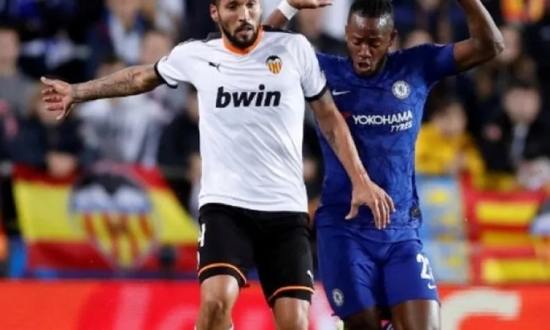 Първи заразен футболист в Испания - Tribune.bg