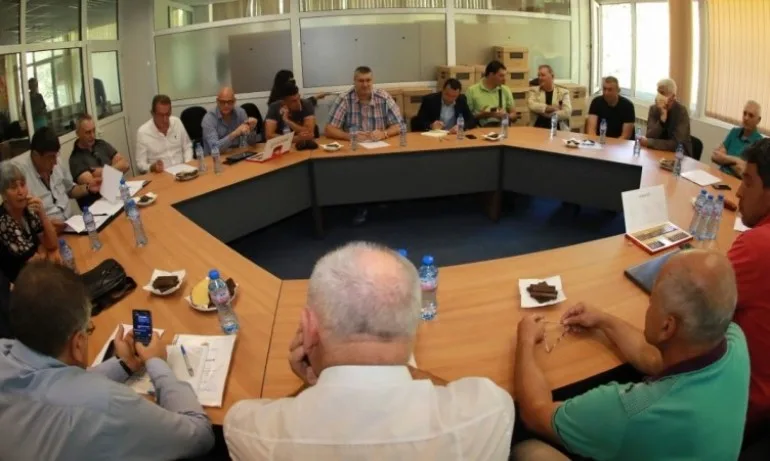 Изключиха 23 клуба от БФВолейбол - Tribune.bg