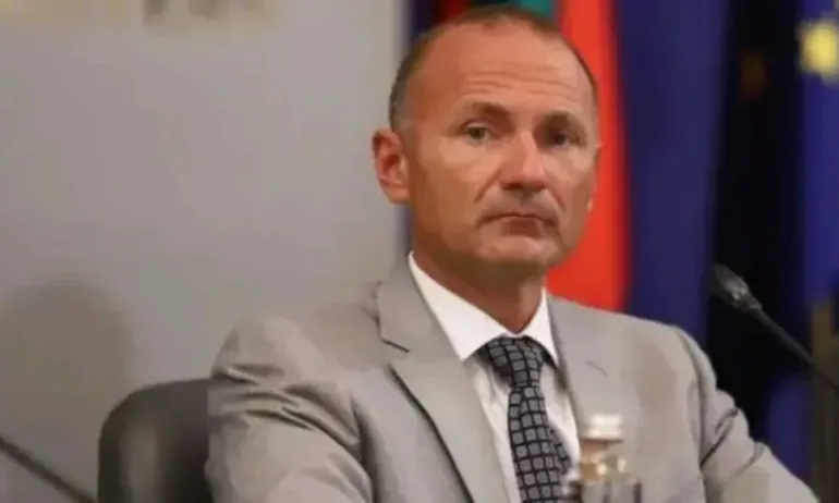 ЕК опроверга Христов: Не може да продавате руски петрол - Tribune.bg