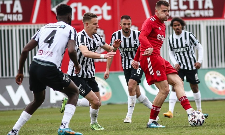 Локо Пд се изложи срещу ЦСКА 1948, Тунчев подаде оставка - Tribune.bg