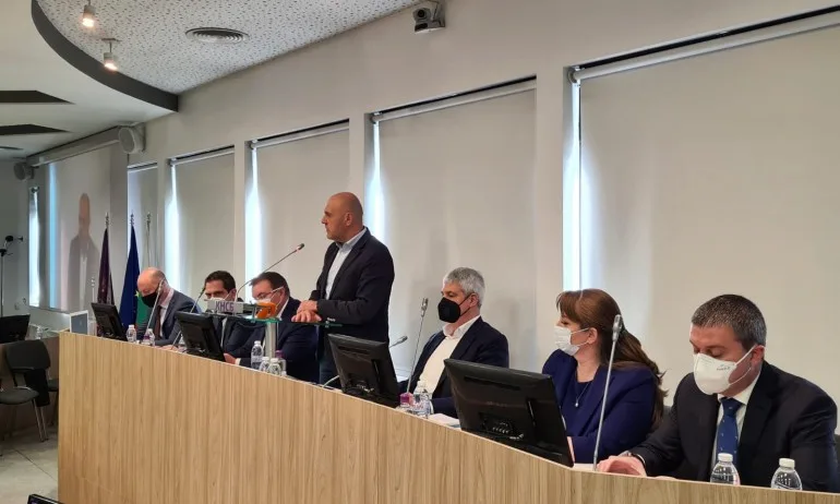 Амбицията е БВП на страната да нарасне до 100 милиарда евро до 2025 г., заяви Лъчезар Борисов - Tribune.bg