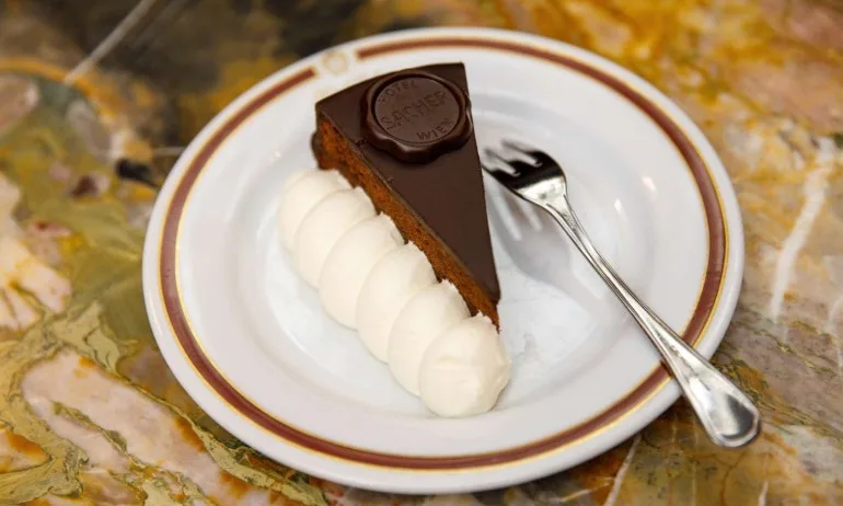 Защо понякога изпитваме глад за сладко? - Tribune.bg