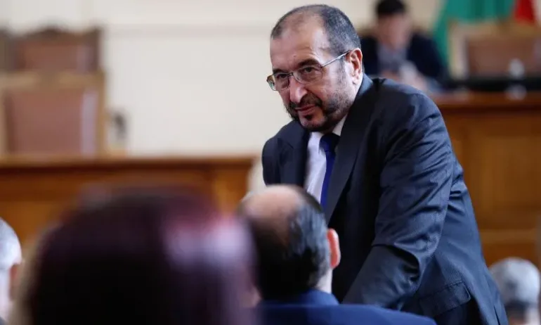 Бранимир Балачев: ПП-ДБ са затихваща партия, а прогнози дават на Радев от 12 до 30% - Tribune.bg