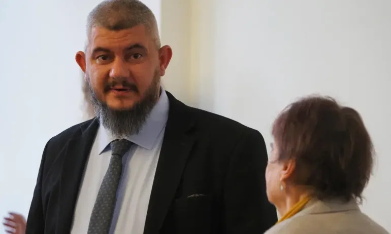 Александър Иванов беше избран за временен кмет на столичния район Искър - Tribune.bg