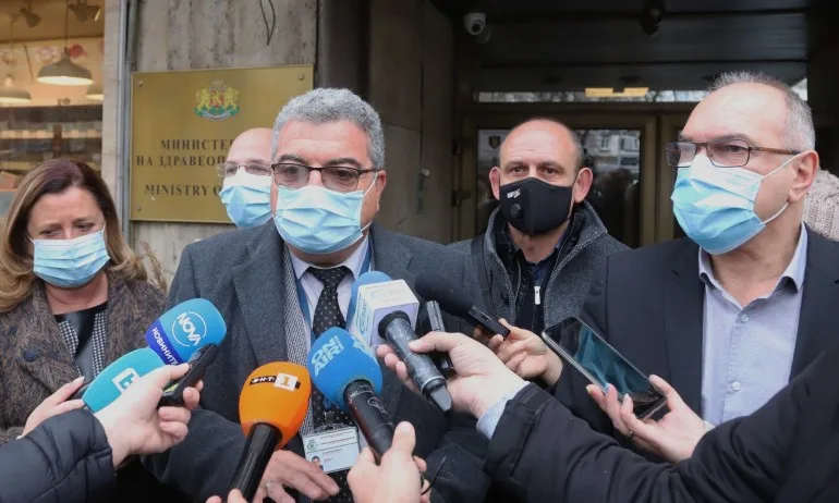 Предлагат затваряне на училищата, моловете и заведенията в София - Tribune.bg