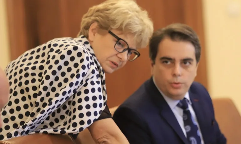 Кабинетът на Радев иска актуализация на бюджета, предлагат вдигане на пенсиите месец преди изборите - Tribune.bg