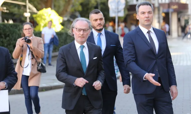 ДБ ще подкрепят Лозан Панов и се борят да получат мандата - Tribune.bg