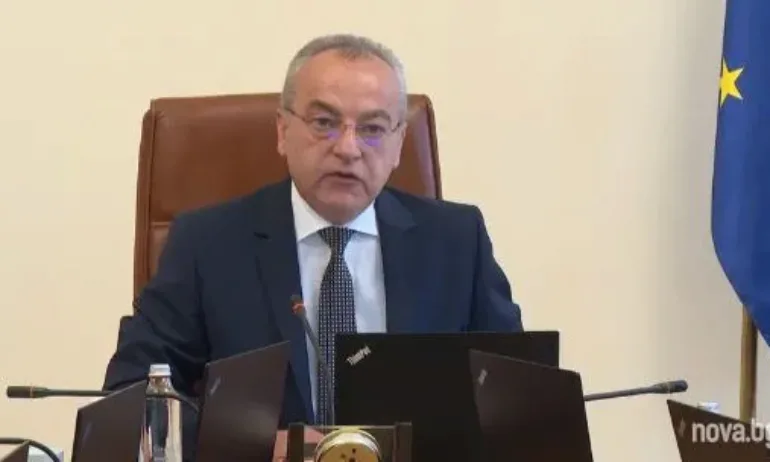 Гълъб Донев: Важно е да се формира парламентарно мнозинство, което да приеме бюджета и важните закони - Tribune.bg