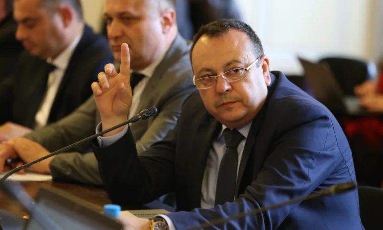 Хамид Хамид обеща любопитни факти за Кирил Петков, нарича го захаросано личице - Tribune.bg