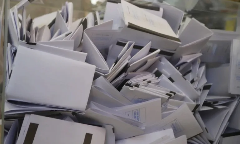 Над 26 300 заявления за гласуване в чужбина са подадени до днес - Tribune.bg