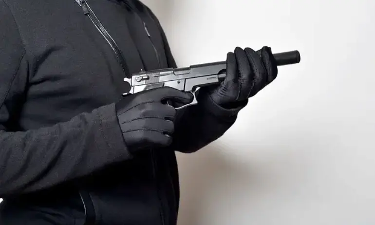 Македонец е застрелят с 20 куршума в Халкидики - Tribune.bg