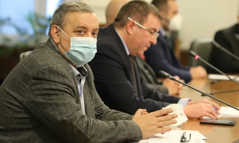 52% от леглата за лечение на COVID болни са заети, 42% от интензивните легла са пълни - Tribune.bg