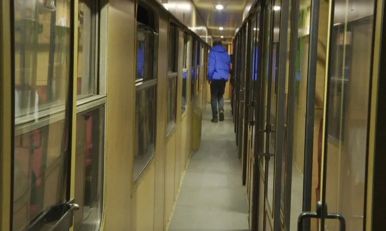 Пострадалата във влака първа извадила ножа, за да се защити от агресивен непознат - Tribune.bg