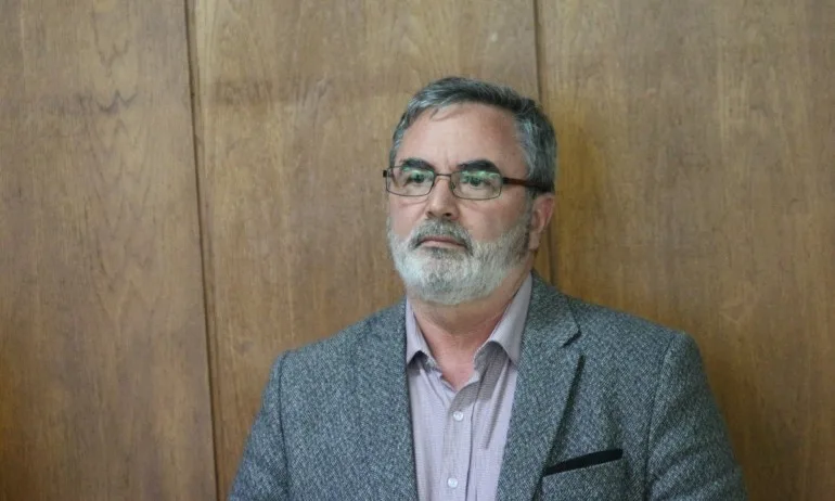 Масов скрининг на населението за COVID-19 e невъзможен - Tribune.bg