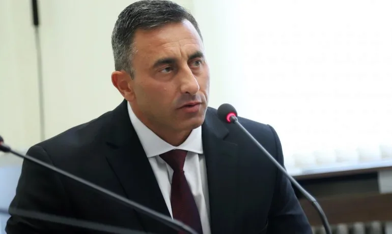 Василев готов да се раздели със Спецов, ако се докаже, че е продал фирмата си по време на данъчна ревизия - Tribune.bg