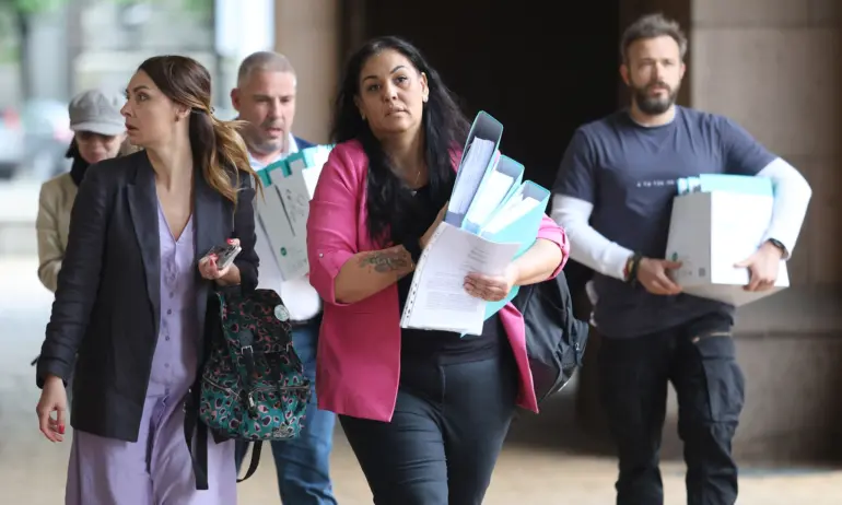 Фондация Даная внесе подписката си за реформа в детското здравеопазване - Tribune.bg