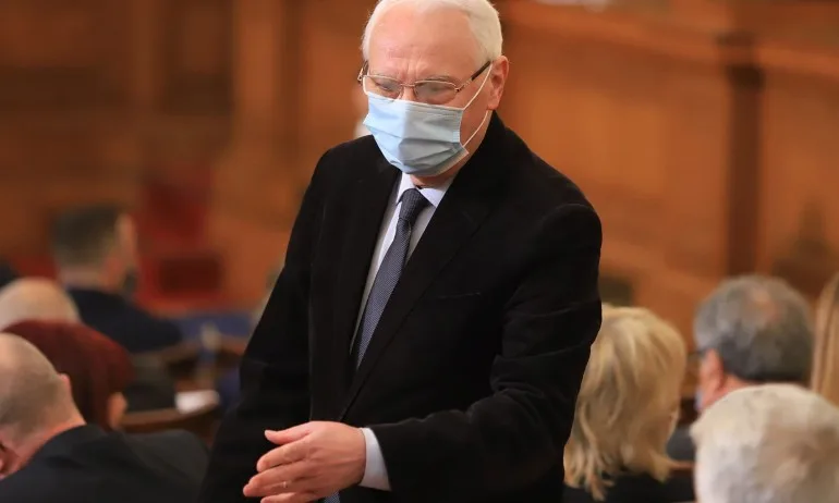 Велизар Енчев: Мая, срам имаш ли? - Tribune.bg