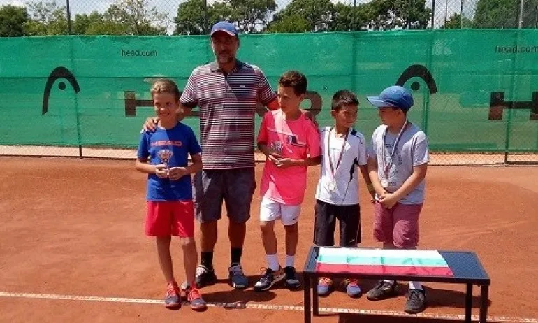 Калоян Шиков и Михаела Бобева победиха на регионално до 10 г. в Бургас - Tribune.bg