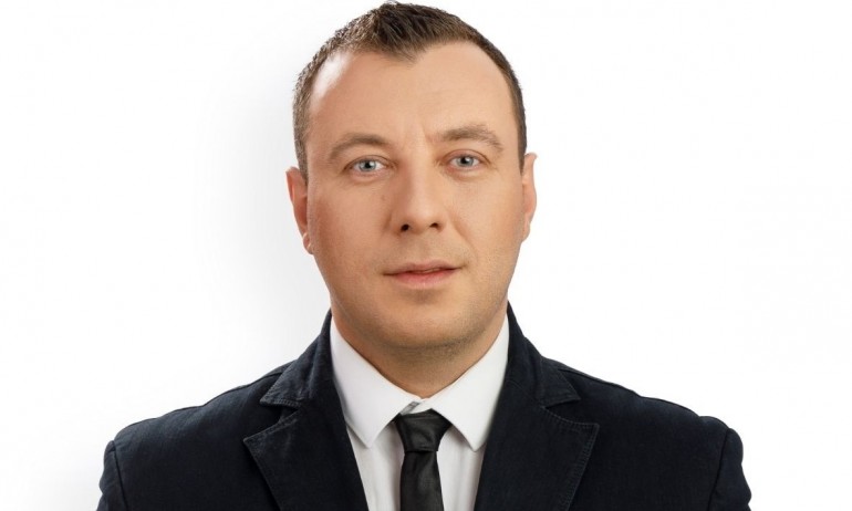 Възраждане е против всякакви посегателства върху журналисти, полицаи, НСО и администрацията - Tribune.bg