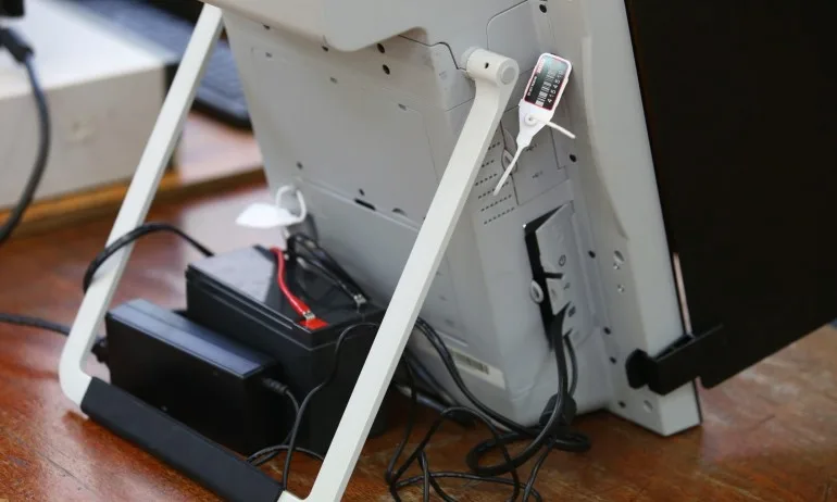 Веселин Тодоров: Има сериозен риск да пропадне машинното гласуване - Tribune.bg