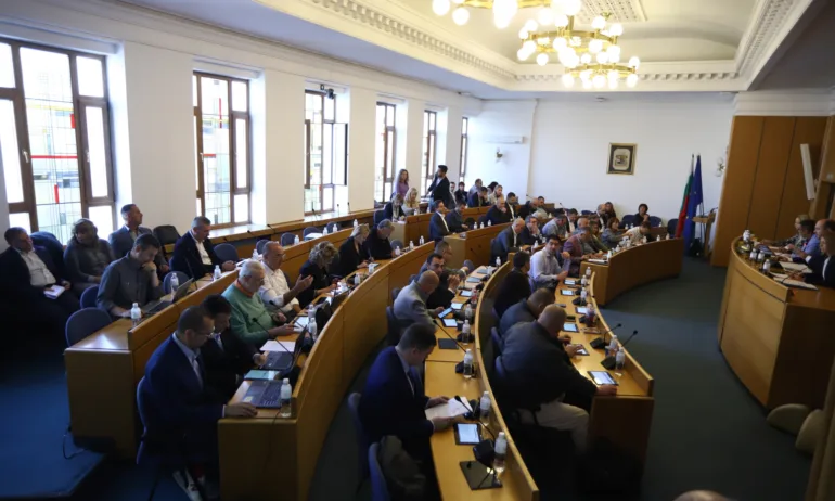 Единодушно: СОС реши да прехвърли на държавата избрания парцел за детска болница - Tribune.bg