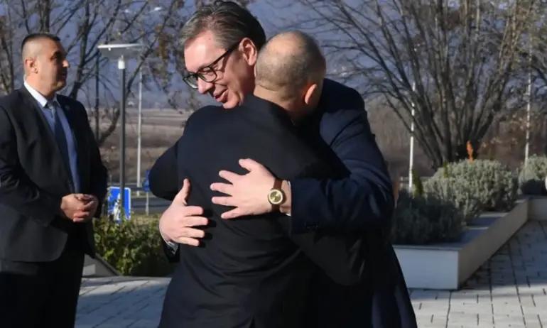 Радев: Арестуваните книги няма да помогнат на Сърбия по пътя към ЕС - Tribune.bg