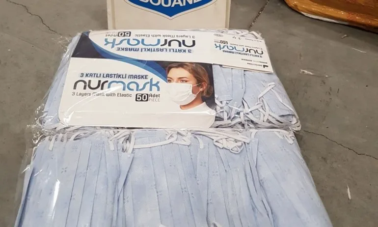 Задържаха голямо количество маски, защитно облекло и дезинфектанти на Капитан Андреево - Tribune.bg