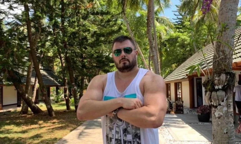 Бареков ще става учител: Политиката е за лъжци и олигофрени, литературата е за такива като мен - Tribune.bg