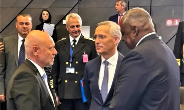 Тодор Тагарев: Мисля, че ще можем да предоставим някои от необходимите боеприпаси за Украйна - Tribune.bg