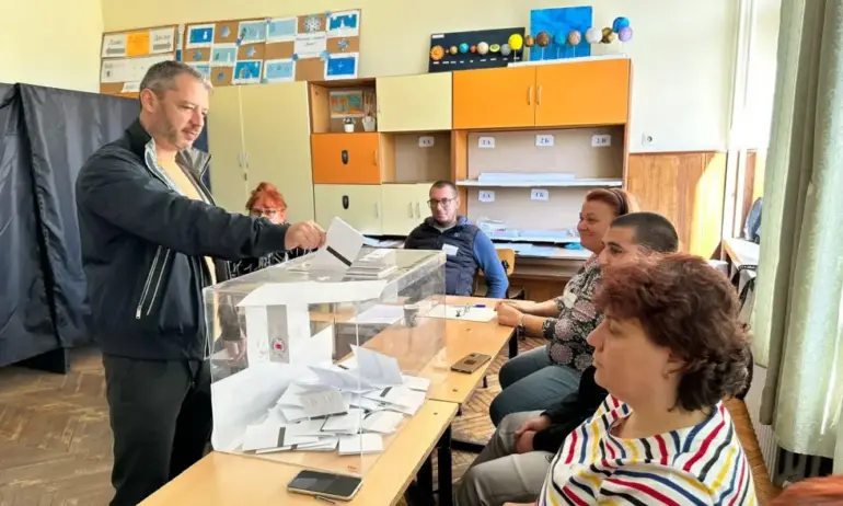 Делян Добрев: Гласуваме дали ни харесва накъде върви държавата в последните 3 години - Tribune.bg