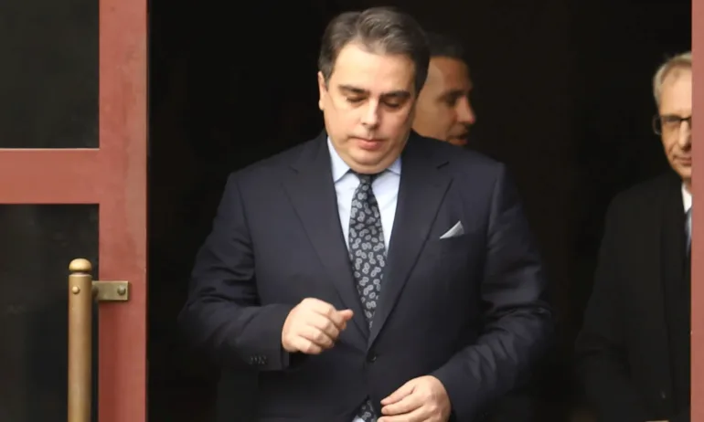 Още на 21 януари 2022 г. Асен Василев обявил за приоритет въвеждането у нас на разплащания с криптовалута, включително и с NEXO-токени - Tribune.bg