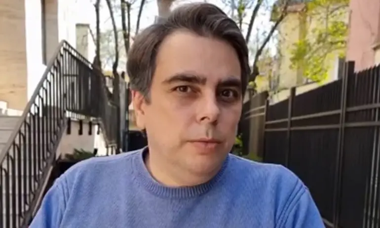 Стефан Ташев: Не знам само Кокорчо успя ли да си прибере туите или ги е продал на Лорер - Tribune.bg