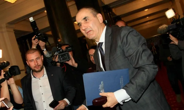 Цветанов напуска парламента, но остава зам.-председател на ГЕРБ - Tribune.bg