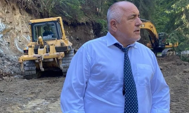 Борисов инспектира изграждането на инфраструктурни проекти във Велинград - Tribune.bg