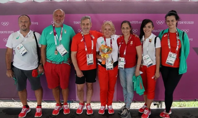 С букет и благодарности БОК изпрати Мария Гроздева - Tribune.bg