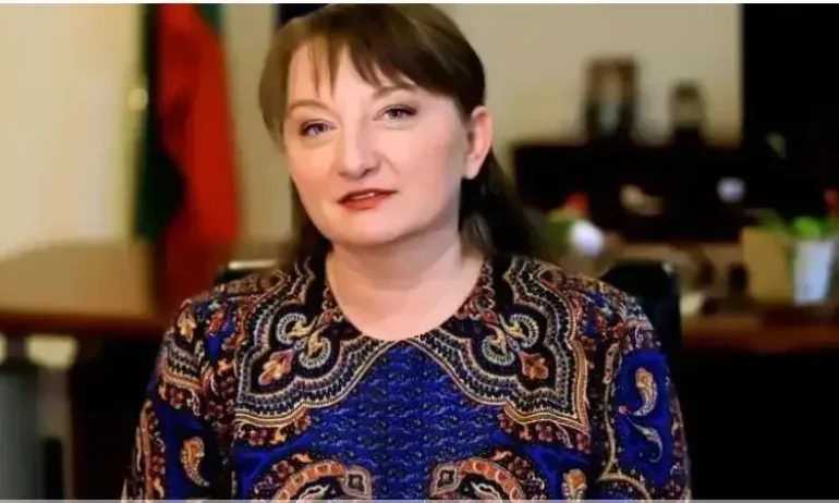 Сачева: Ако имаше по-рано компенсации за газа, нямаше да се стигне до тези нива на инфлация - Tribune.bg